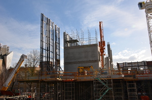 https://archive.abp.unimelb.edu.au/objects/images/Construction/Images/Precast structural concrete walls and columns/Levesl 2-5/DSC_1905.JPG
