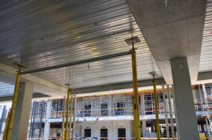 https://archive.abp.unimelb.edu.au/objects/images/Construction/Images/Plant and Equipment/Cantilever loading bays/DSC_3568.JPG