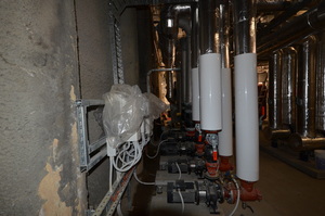 https://archive.abp.unimelb.edu.au/objects/images/Construction/Images/Services/Mechanical/Large plant room basement/DSC_8312.JPG
