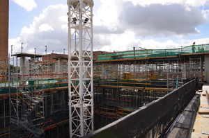 https://archive.abp.unimelb.edu.au/objects/images/Construction/Images/Concrete suspended slabs and beams/Levels 1-5 & formwork/DSC_3026.JPG