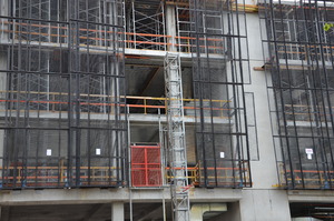 https://archive.abp.unimelb.edu.au/objects/images/Construction/Images/Plant and Equipment/Scanclimber hoist/DSC_3210.JPG