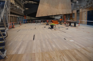 https://archive.abp.unimelb.edu.au/objects/images/Construction/Images/Services/Mechanical/Atrium floor plenum/DSC_9426.JPG