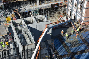 https://archive.abp.unimelb.edu.au/objects/images/Construction/Images/Concrete suspended slabs and beams/Levels 1-5 & formwork/DSC_2340.JPG