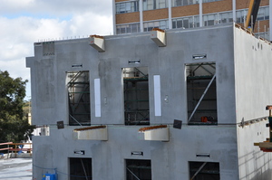 https://archive.abp.unimelb.edu.au/objects/images/Construction/Images/Precast structural concrete walls and columns/Levesl 2-5/DSC_3015.JPG