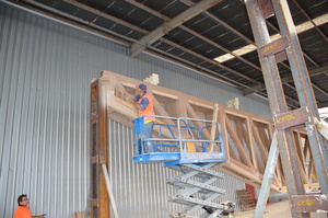 https://archive.abp.unimelb.edu.au/objects/images/Construction/Images/LVL roof beams & coffers/AUS Iron industries/DSC_4646.JPG