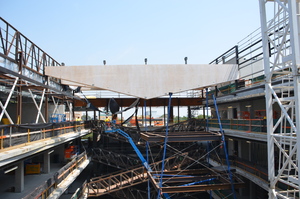 https://archive.abp.unimelb.edu.au/objects/images/Construction/Images/LVL roof beams & coffers/Installation/DSC_5167.JPG
