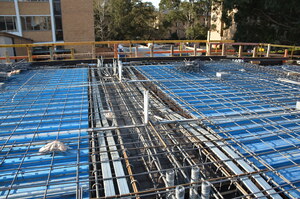 https://archive.abp.unimelb.edu.au/objects/images/Construction/Images/Concrete suspended slabs and beams/Post-tensioned beams & slabs/DSC_1694.JPG