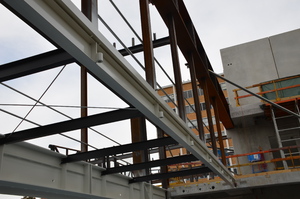 https://archive.abp.unimelb.edu.au/objects/images/Construction/Images/Stairs, walkways and balustrades/Structural steel walkways & support structure/DSC_3822.JPG