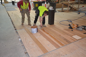 https://archive.abp.unimelb.edu.au/objects/images/Construction/Images/Floors and finishes/Atrium timber/DSC_9184.JPG