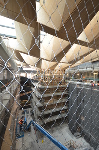 https://archive.abp.unimelb.edu.au/objects/images/Construction/Images/Atrium stainless steel wire mesh & frames/DSC_8241.JPG