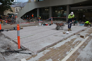 https://archive.abp.unimelb.edu.au/objects/images/Construction/Images/External Works/Brick paving & brick walls/DSC_9619.JPG