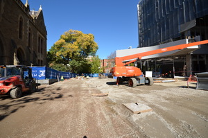 https://archive.abp.unimelb.edu.au/objects/images/Construction/Images/External Works/Groundworks/DSC_7640.JPG