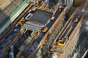 https://archive.abp.unimelb.edu.au/objects/images/Construction/Images/Concrete suspended slabs and beams/Ground level & formwork/DSC_0662.JPG
