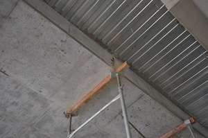 https://archive.abp.unimelb.edu.au/objects/images/Construction/Images/Concrete suspended slabs and beams/Slab movement joints/DSC_2980.JPG
