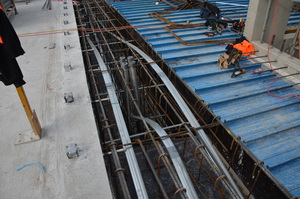 https://archive.abp.unimelb.edu.au/objects/images/Construction/Images/Concrete suspended slabs and beams/Post-tensioned beams & slabs/DSC_1953.JPG