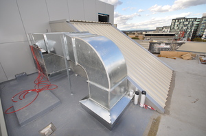 https://archive.abp.unimelb.edu.au/objects/images/Construction/Images/Services/Mechanical/Roof level plant/DSC_7241.JPG