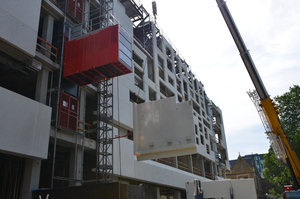 https://archive.abp.unimelb.edu.au/objects/images/Construction/Images/Facades/Precast concrete/Polished south side/DSC_4402.JPG