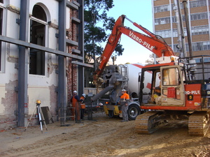 https://archive.abp.unimelb.edu.au/objects/images/Construction/Images/Basement/Bored pier construction/DSC_0104S.JPG