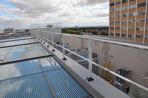 https://archive.abp.unimelb.edu.au/objects/images/Construction/Images/Roof/Parapets and Handrails/DSC_7436.JPG