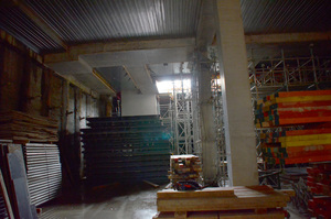 https://archive.abp.unimelb.edu.au/objects/images/Construction/Images/Concrete suspended slabs and beams/Formwork stripping/DSC_2353.JPG