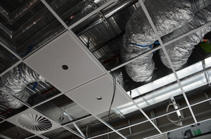 https://archive.abp.unimelb.edu.au/objects/images/Construction/Images/Ceilings/Suspended metal/DSC_5983.JPG