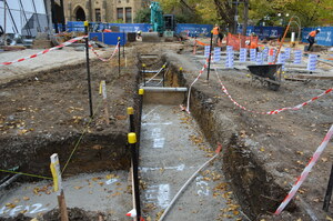 https://archive.abp.unimelb.edu.au/objects/images/Construction/Images/External Works/Precast concrete seating and supports/DSC_8102.JPG