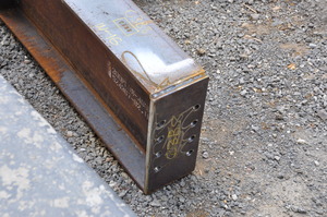 https://archive.abp.unimelb.edu.au/objects/images/Construction/Images/Structural steel/Cantilever/Footings and fabrication & delivery/DSC_4112.JPG