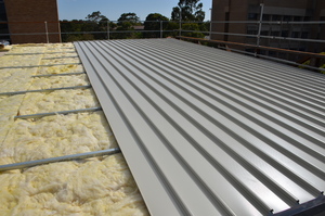 https://archive.abp.unimelb.edu.au/objects/images/Construction/Images/Roof/Roof sheeting, flashings and gutters/DSC_6105.JPG