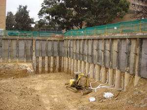 https://archive.abp.unimelb.edu.au/objects/images/Construction/Images/Basement/Detail & footing excavation/DSC_0175E.JPG