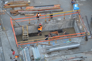 https://archive.abp.unimelb.edu.au/objects/images/Construction/Images/Precast structural concrete walls and columns/Basement/DSC_1027.JPG