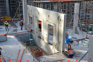 https://archive.abp.unimelb.edu.au/objects/images/Construction/Images/Precast structural concrete walls and columns/Basement/DSC_1132.JPG
