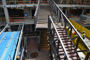 https://archive.abp.unimelb.edu.au/objects/images/Construction/Images/Stairs, walkways and balustrades/Y Stairs structural steel/Installation/DSC_3709.JPG