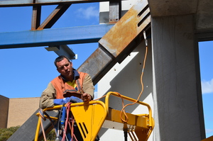 https://archive.abp.unimelb.edu.au/objects/images/Construction/Images/Structural steel/Cantilever/Erection/DSC_4619.JPG