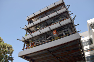 https://archive.abp.unimelb.edu.au/objects/images/Construction/Images/Facades/Precast concrete/To cantilever/DSC_6479.JPG