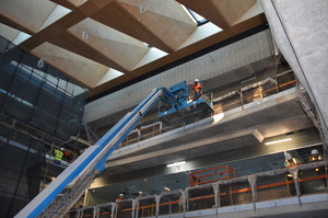 https://archive.abp.unimelb.edu.au/objects/images/Construction/Images/Atrium stainless steel wire mesh & frames/DSC_8003.JPG