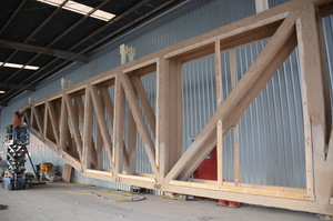 https://archive.abp.unimelb.edu.au/objects/images/Construction/Images/LVL roof beams & coffers/AUS Iron industries/DSC_4644.JPG