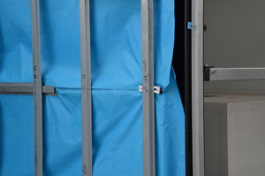 https://archive.abp.unimelb.edu.au/objects/images/Construction/Images/Roof/Sheet wall claddings/Composite sheet/DSC_5653.JPG
