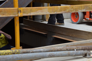 https://archive.abp.unimelb.edu.au/objects/images/Construction/Images/Stairs, walkways and balustrades/G & H structural steel stairs/DSC_3087.JPG