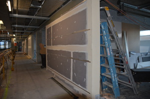 https://archive.abp.unimelb.edu.au/objects/images/Construction/Images/Wall linings and finishes/Atrium walkway linings/DSC_7730.JPG