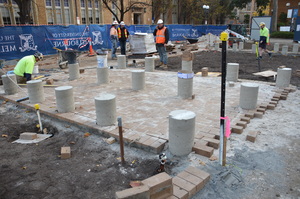 https://archive.abp.unimelb.edu.au/objects/images/Construction/Images/External Works/Timber seating and supports south side/DSC_8746.JPG
