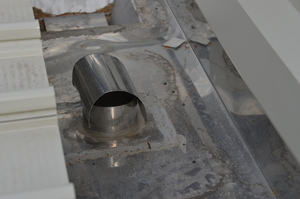 https://archive.abp.unimelb.edu.au/objects/images/Construction/Images/Roof/Roof sheeting, flashings and gutters/DSC_5061.JPG