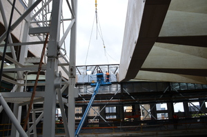 https://archive.abp.unimelb.edu.au/objects/images/Construction/Images/LVL roof beams & coffers/Installation/DSC_5797.JPG