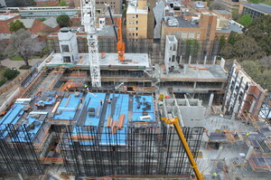 https://archive.abp.unimelb.edu.au/objects/images/Construction/Images/Concrete suspended slabs and beams/Levels 1-5 & formwork/DSC_2449.JPG