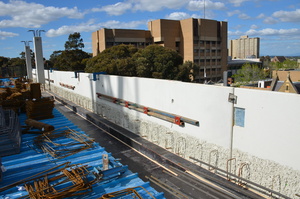 https://archive.abp.unimelb.edu.au/objects/images/Construction/Images/Facades/Precast concrete/Levels 1-5/DSC_2785.JPG