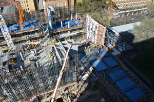 https://archive.abp.unimelb.edu.au/objects/images/Construction/Images/Concrete suspended slabs and beams/Levels 1-5 & formwork/DSC_2334.JPG