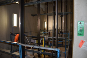 https://archive.abp.unimelb.edu.au/objects/images/Construction/Images/Services/Lift installation/Main lift bank/DSC_5770.JPG