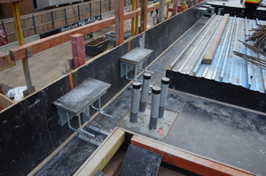 https://archive.abp.unimelb.edu.au/objects/images/Construction/Images/Concrete suspended slabs and beams/Cast in brackets/DSC_1945.JPG