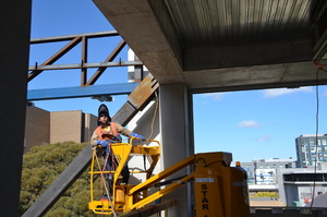https://archive.abp.unimelb.edu.au/objects/images/Construction/Images/Structural steel/Cantilever/Erection/DSC_4618.JPG