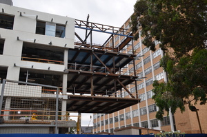https://archive.abp.unimelb.edu.au/objects/images/Construction/Images/Structural steel/Cantilever/Erection/DSC_5345.JPG
