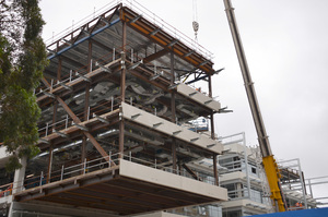 https://archive.abp.unimelb.edu.au/objects/images/Construction/Images/Facades/Precast concrete/To cantilever/DSC_6001.JPG